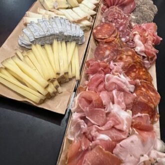 Planche Apéritive Fromages & Bayonne