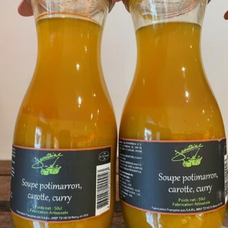 soupe-de-potimarron-carotte-et-curry-atelier-jeantaine