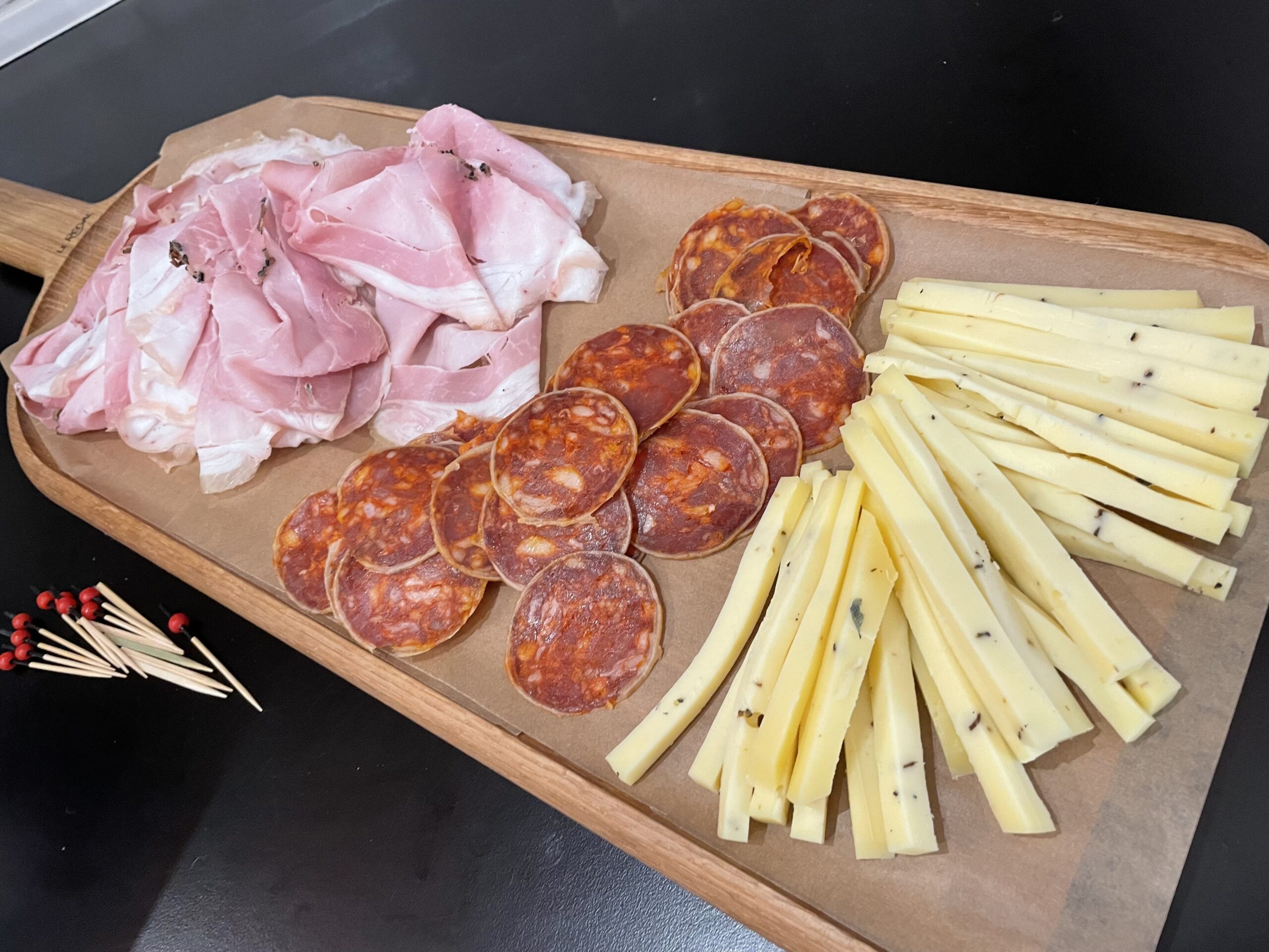 Planche apéritive truffée mixte