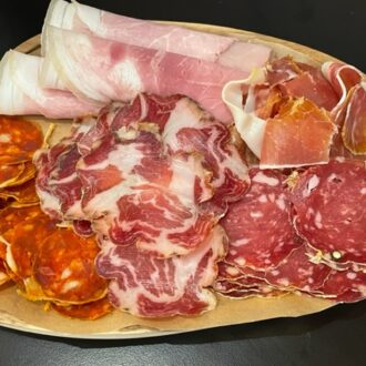 plateau-de-charcuterie-a-raclette