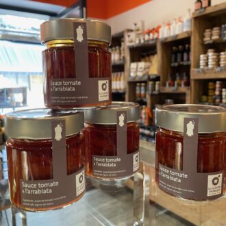 sauce-tomate-a-larrabiata-sur-le-sentier-des-bergers